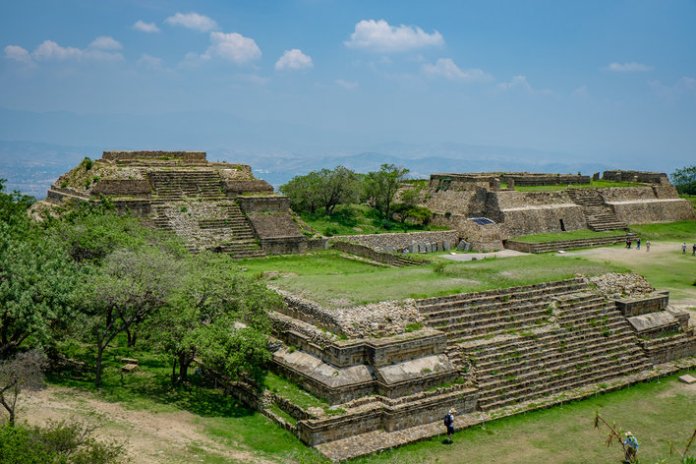 monte-alban-7.708x.85